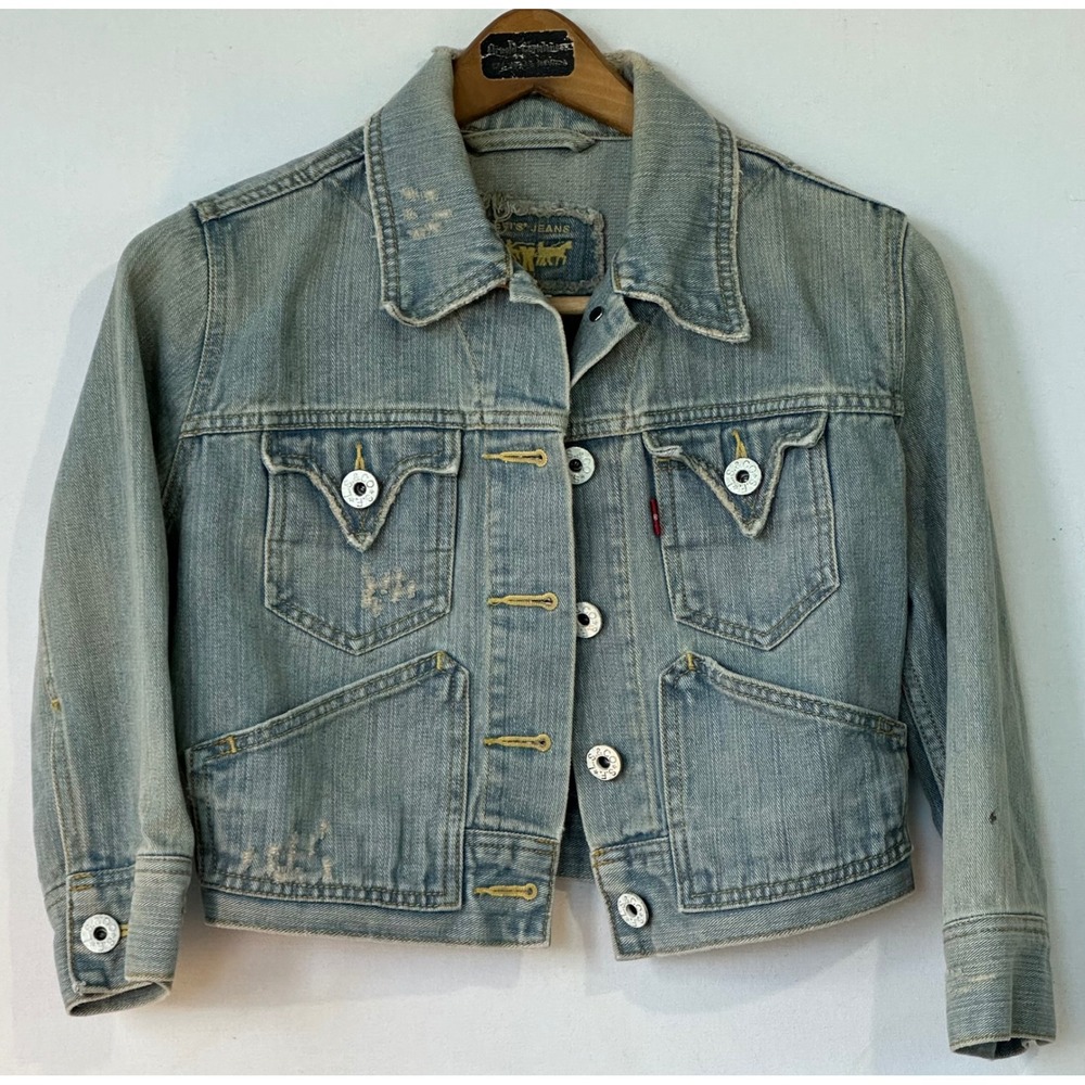 Levi's Denim Trucker Jean Jacket Distressed Cropped Womens M Fun Fall